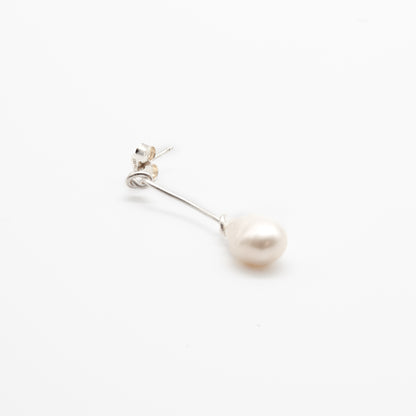Pearl Knot Earring