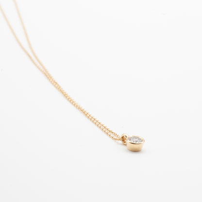 Single Minimalistic Diamond Pendant